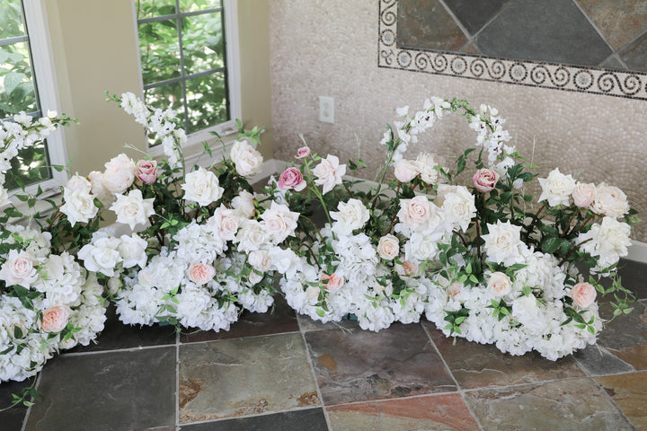 The Juliette Aisle Flowers