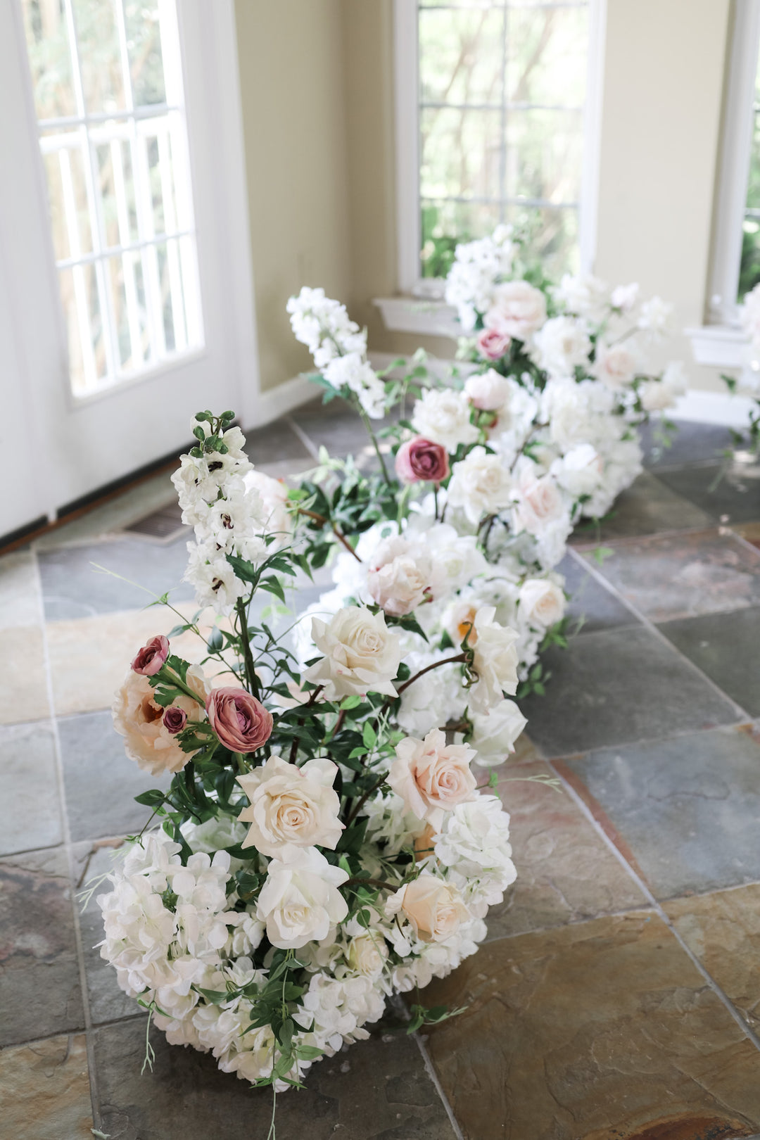 The Juliette Aisle Flowers