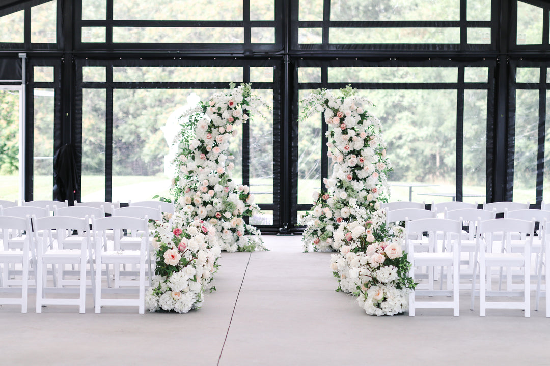The Juliette Aisle Flowers